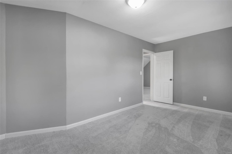 1211 Napoleon Drive, Bonne Terre, Missouri 63628, 5 Bedrooms Bedrooms, 10 Rooms Rooms,3 BathroomsBathrooms,Residential,For Sale,Napoleon,MAR25026799