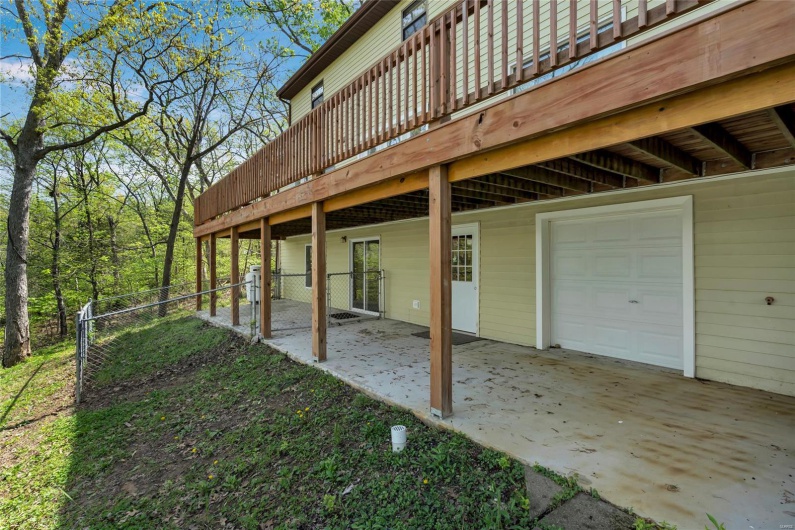 1211 Napoleon Drive, Bonne Terre, Missouri 63628, 5 Bedrooms Bedrooms, 10 Rooms Rooms,3 BathroomsBathrooms,Residential,For Sale,Napoleon,MAR25026799