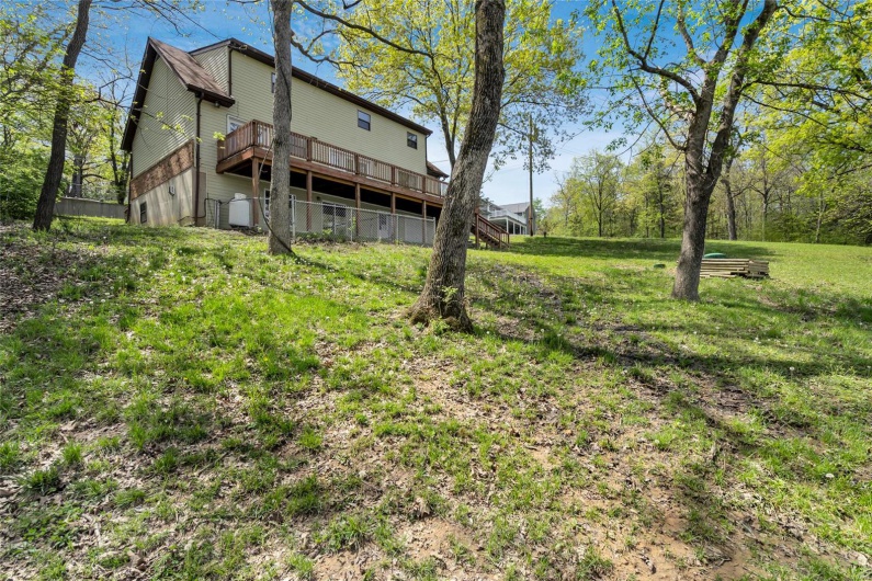 1211 Napoleon Drive, Bonne Terre, Missouri 63628, 5 Bedrooms Bedrooms, 10 Rooms Rooms,3 BathroomsBathrooms,Residential,For Sale,Napoleon,MAR25026799