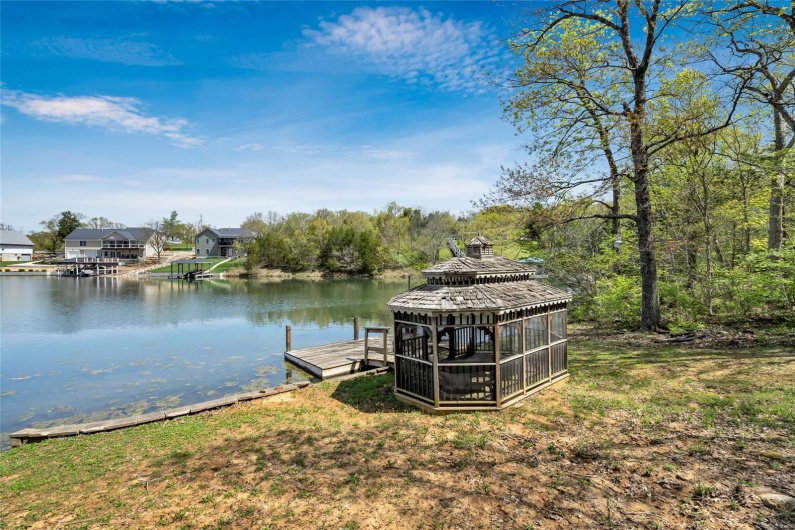 1211 Napoleon Drive, Bonne Terre, Missouri 63628, 5 Bedrooms Bedrooms, 10 Rooms Rooms,3 BathroomsBathrooms,Residential,For Sale,Napoleon,MAR25026799