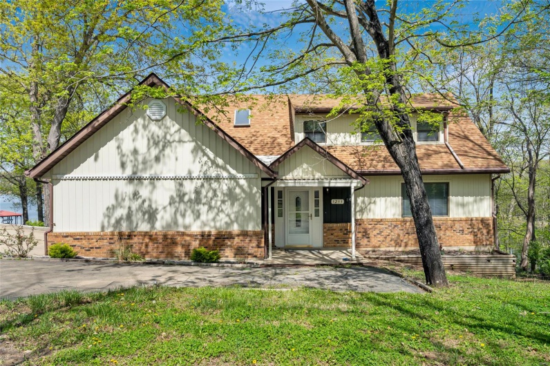 1211 Napoleon Drive, Bonne Terre, Missouri 63628, 5 Bedrooms Bedrooms, 10 Rooms Rooms,3 BathroomsBathrooms,Residential,For Sale,Napoleon,MAR25026799