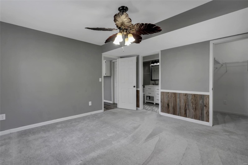 1211 Napoleon Drive, Bonne Terre, Missouri 63628, 5 Bedrooms Bedrooms, 10 Rooms Rooms,3 BathroomsBathrooms,Residential,For Sale,Napoleon,MAR25026799