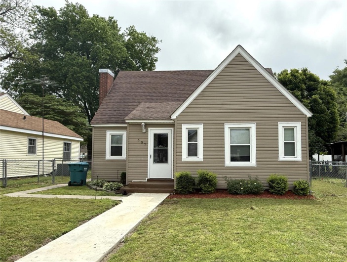 607 Cotton Avenue, Caruthersville, Missouri 63830, 2 Bedrooms Bedrooms, 6 Rooms Rooms,1 BathroomBathrooms,Residential,For Sale,Cotton,MAR25026861