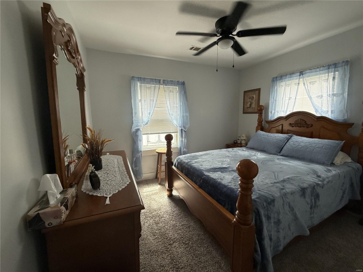 607 Cotton Avenue, Caruthersville, Missouri 63830, 2 Bedrooms Bedrooms, 6 Rooms Rooms,1 BathroomBathrooms,Residential,For Sale,Cotton,MAR25026861