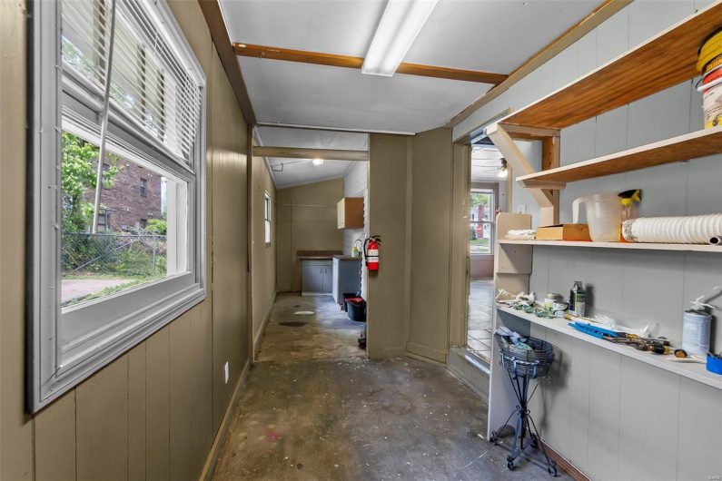 63 Hanover Street, Cape Girardeau, Missouri 63701, 3 Bedrooms Bedrooms, 7 Rooms Rooms,1 BathroomBathrooms,Residential,For Sale,Hanover,MAR25026911