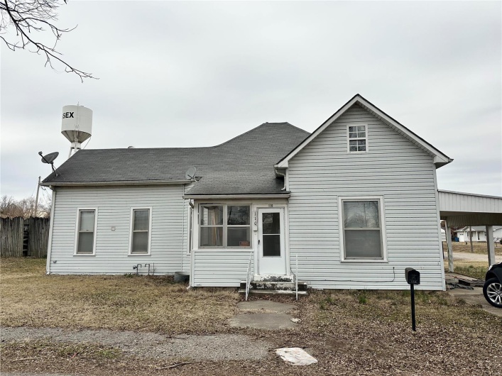 110 Jefferson Street, Essex, Missouri 63846, 2 Bedrooms Bedrooms, 6 Rooms Rooms,1 BathroomBathrooms,Residential,For Sale,Jefferson,MAR25007370