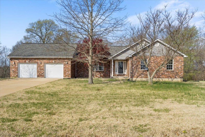 3313 Brook Stone Road, Festus, Missouri 63028, 3 Bedrooms Bedrooms, 12 Rooms Rooms,3 BathroomsBathrooms,Residential,For Sale,Brook Stone,MAR25017856