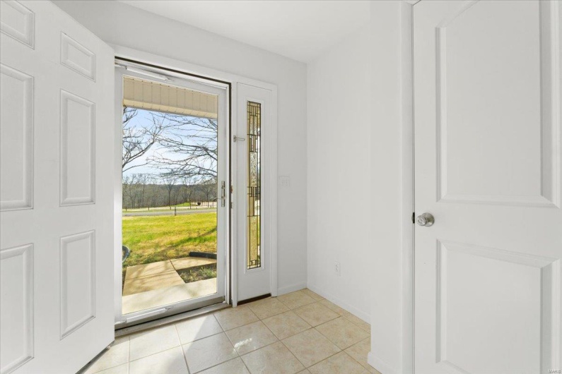 3313 Brook Stone Road, Festus, Missouri 63028, 3 Bedrooms Bedrooms, 12 Rooms Rooms,3 BathroomsBathrooms,Residential,For Sale,Brook Stone,MAR25017856