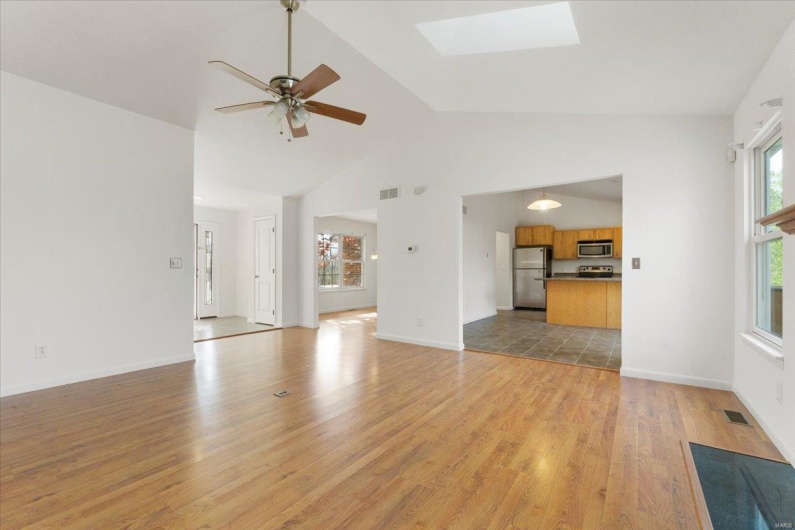 3313 Brook Stone Road, Festus, Missouri 63028, 3 Bedrooms Bedrooms, 12 Rooms Rooms,3 BathroomsBathrooms,Residential,For Sale,Brook Stone,MAR25017856