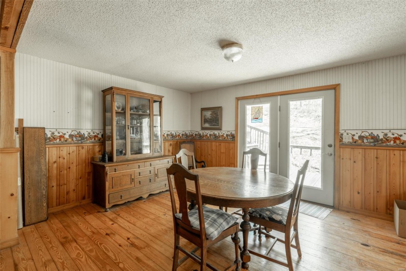124 Wayne 527, Greenville, Missouri 63944, 2 Bedrooms Bedrooms, 11 Rooms Rooms,3 BathroomsBathrooms,Residential,For Sale,Wayne 527,MAR25022454