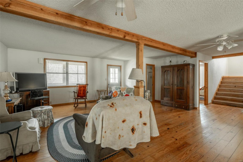 124 Wayne 527, Greenville, Missouri 63944, 2 Bedrooms Bedrooms, 11 Rooms Rooms,3 BathroomsBathrooms,Residential,For Sale,Wayne 527,MAR25022454