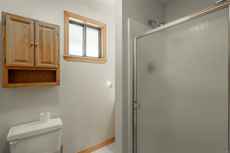 124 Wayne 527, Greenville, Missouri 63944, 2 Bedrooms Bedrooms, 11 Rooms Rooms,3 BathroomsBathrooms,Residential,For Sale,Wayne 527,MAR25022454