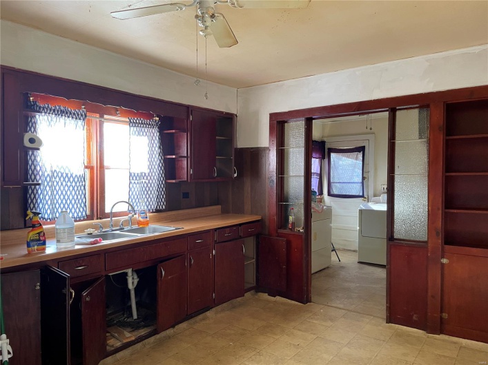 617 3rd Street, Piedmont, Missouri 63957, 3 Bedrooms Bedrooms, 8 Rooms Rooms,1 BathroomBathrooms,Residential,For Sale,3rd,MAR25022485