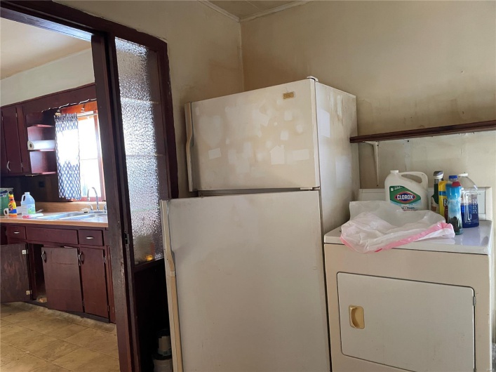 617 3rd Street, Piedmont, Missouri 63957, 3 Bedrooms Bedrooms, 8 Rooms Rooms,1 BathroomBathrooms,Residential,For Sale,3rd,MAR25022485