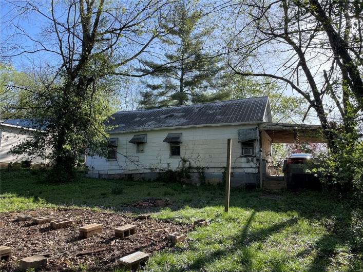 617 3rd Street, Piedmont, Missouri 63957, 3 Bedrooms Bedrooms, 8 Rooms Rooms,1 BathroomBathrooms,Residential,For Sale,3rd,MAR25022485