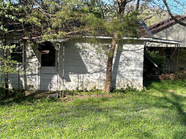 617 3rd Street, Piedmont, Missouri 63957, 3 Bedrooms Bedrooms, 8 Rooms Rooms,1 BathroomBathrooms,Residential,For Sale,3rd,MAR25022485