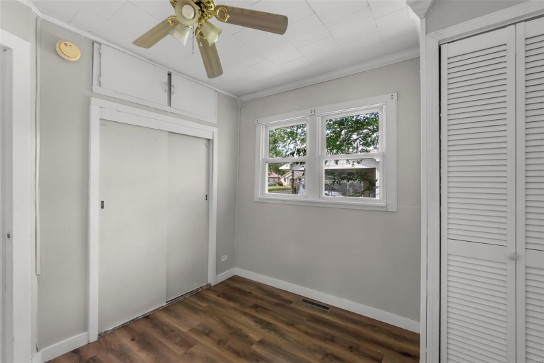18 Park Avenue, Dexter, Missouri 63841, 3 Bedrooms Bedrooms, 8 Rooms Rooms,1 BathroomBathrooms,Residential,For Sale,Park,MAR25027073