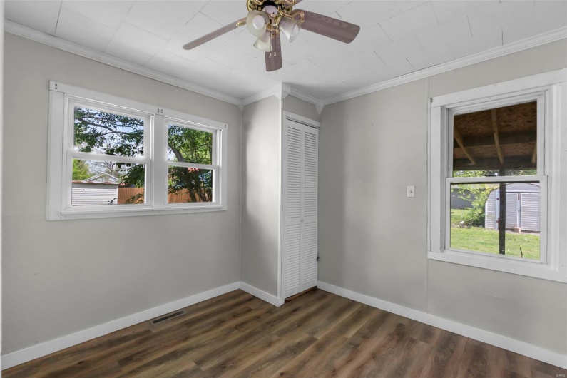 18 Park Avenue, Dexter, Missouri 63841, 3 Bedrooms Bedrooms, 8 Rooms Rooms,1 BathroomBathrooms,Residential,For Sale,Park,MAR25027073