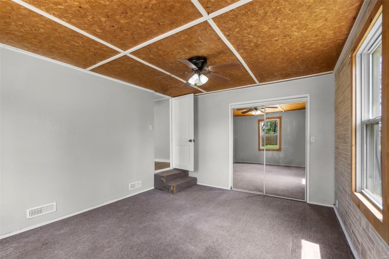 18 Park Avenue, Dexter, Missouri 63841, 3 Bedrooms Bedrooms, 8 Rooms Rooms,1 BathroomBathrooms,Residential,For Sale,Park,MAR25027073