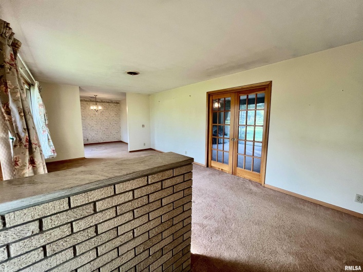 4627 PINEWOOD Lane, Metropolis, Illinois 62960, 4 Bedrooms Bedrooms, 0 ,2 BathroomsBathrooms,Residential,For Sale,PINEWOOD,0,RMAEB457668