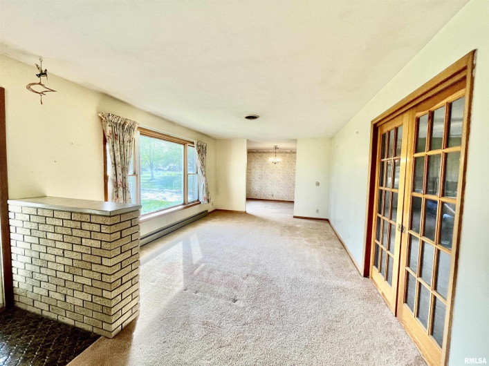 4627 PINEWOOD Lane, Metropolis, Illinois 62960, 4 Bedrooms Bedrooms, 0 ,2 BathroomsBathrooms,Residential,For Sale,PINEWOOD,0,RMAEB457668