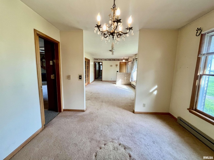 4627 PINEWOOD Lane, Metropolis, Illinois 62960, 4 Bedrooms Bedrooms, 0 ,2 BathroomsBathrooms,Residential,For Sale,PINEWOOD,0,RMAEB457668