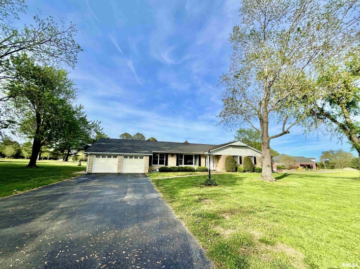 4627 PINEWOOD Lane, Metropolis, Illinois 62960, 4 Bedrooms Bedrooms, 0 ,2 BathroomsBathrooms,Residential,For Sale,PINEWOOD,0,RMAEB457668