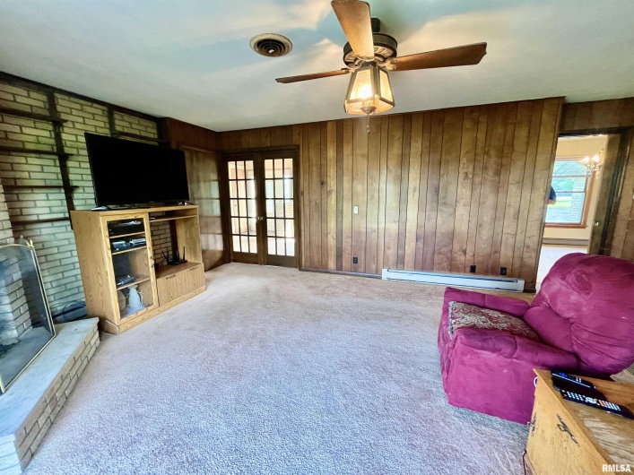 4627 PINEWOOD Lane, Metropolis, Illinois 62960, 4 Bedrooms Bedrooms, 0 ,2 BathroomsBathrooms,Residential,For Sale,PINEWOOD,0,RMAEB457668