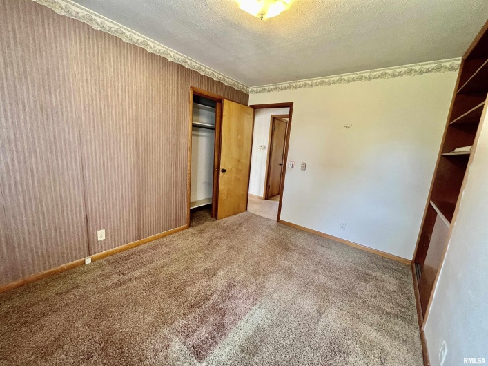 4627 PINEWOOD Lane, Metropolis, Illinois 62960, 4 Bedrooms Bedrooms, 0 ,2 BathroomsBathrooms,Residential,For Sale,PINEWOOD,0,RMAEB457668
