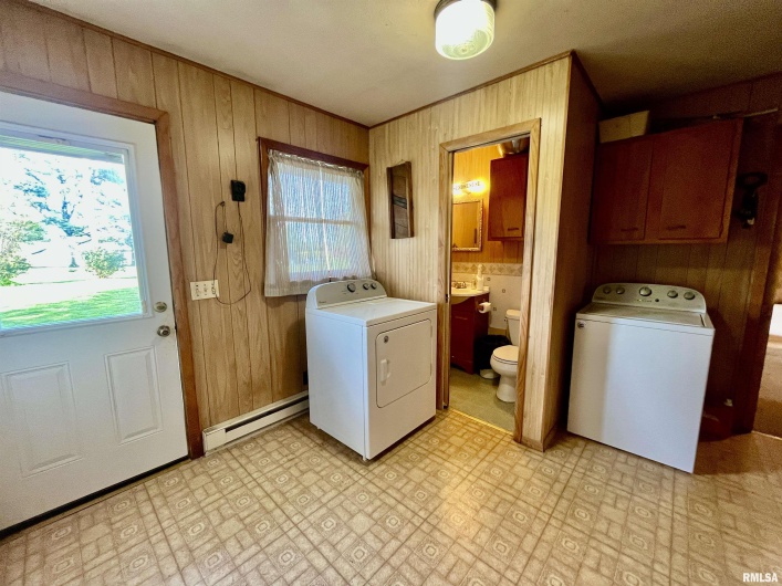 4627 PINEWOOD Lane, Metropolis, Illinois 62960, 4 Bedrooms Bedrooms, 0 ,2 BathroomsBathrooms,Residential,For Sale,PINEWOOD,0,RMAEB457668