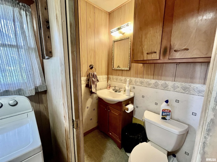 4627 PINEWOOD Lane, Metropolis, Illinois 62960, 4 Bedrooms Bedrooms, 0 ,2 BathroomsBathrooms,Residential,For Sale,PINEWOOD,0,RMAEB457668