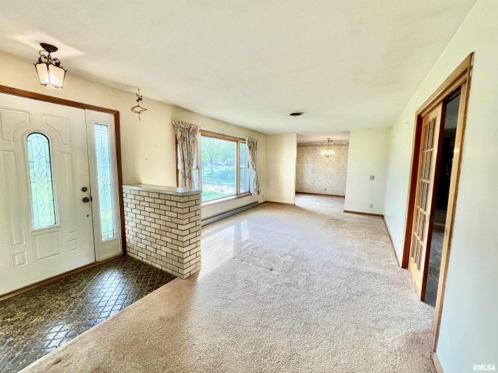 4627 PINEWOOD Lane, Metropolis, Illinois 62960, 4 Bedrooms Bedrooms, 0 ,2 BathroomsBathrooms,Residential,For Sale,PINEWOOD,0,RMAEB457668