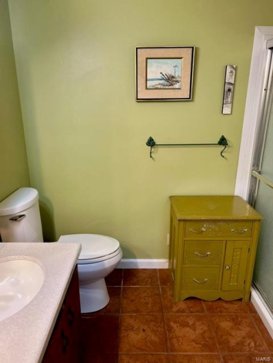 Main bedroom bath