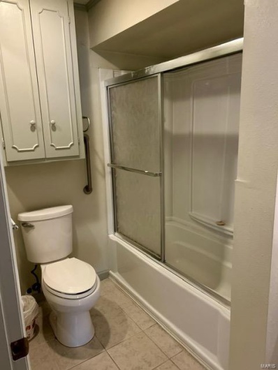 Hall full bath