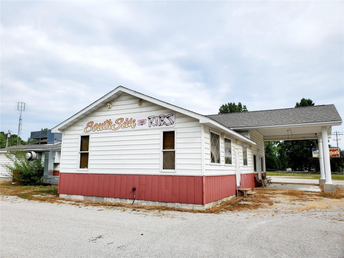 903 Saint Louis Street, Sparta, Illinois 62286, ,Commercial Sale,For Sale,Saint Louis,MAR22058049