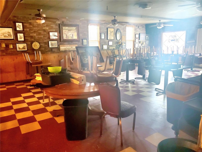 903 Saint Louis Street, Sparta, Illinois 62286, ,Commercial Sale,For Sale,Saint Louis,MAR22058049