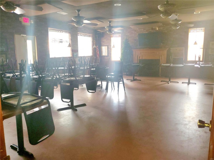 903 Saint Louis Street, Sparta, Illinois 62286, ,Commercial Sale,For Sale,Saint Louis,MAR22058049