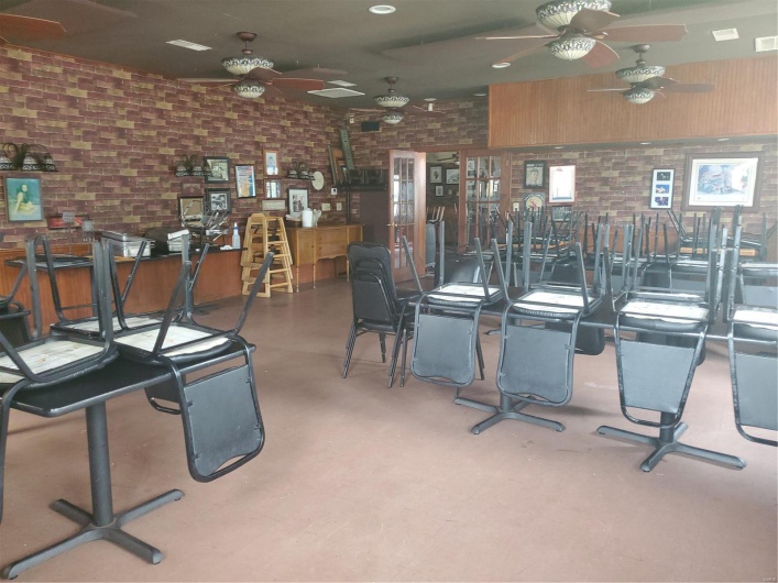 903 Saint Louis Street, Sparta, Illinois 62286, ,Commercial Sale,For Sale,Saint Louis,MAR22058049