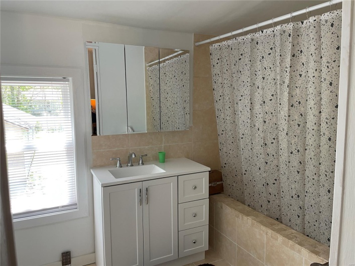 411 Fir Street, Piedmont, Missouri 63957, 2 Bedrooms Bedrooms, 7 Rooms Rooms,1 BathroomBathrooms,Residential,For Sale,Fir,MAR25027169