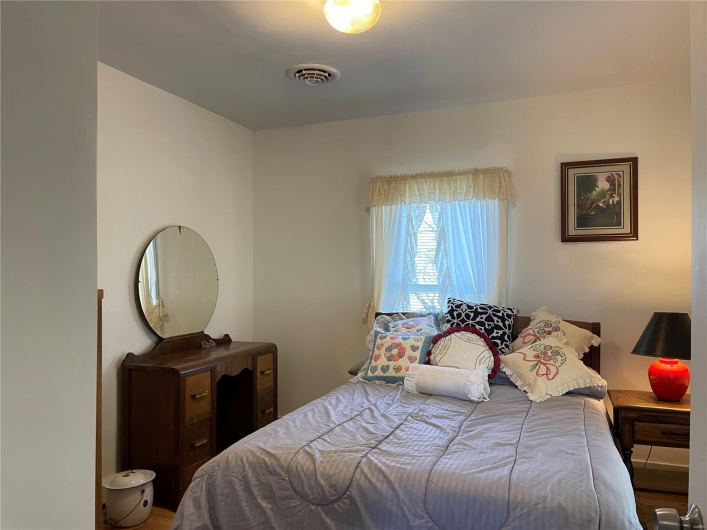 411 Fir Street, Piedmont, Missouri 63957, 2 Bedrooms Bedrooms, 7 Rooms Rooms,1 BathroomBathrooms,Residential,For Sale,Fir,MAR25027169