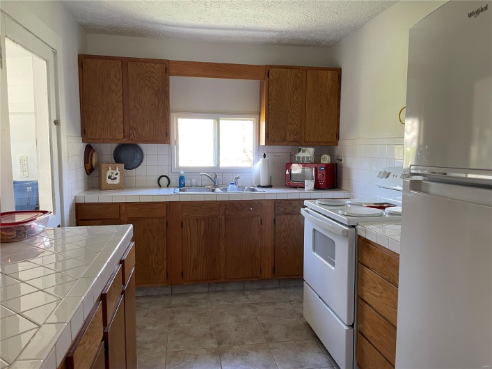 411 Fir Street, Piedmont, Missouri 63957, 2 Bedrooms Bedrooms, 7 Rooms Rooms,1 BathroomBathrooms,Residential,For Sale,Fir,MAR25027169