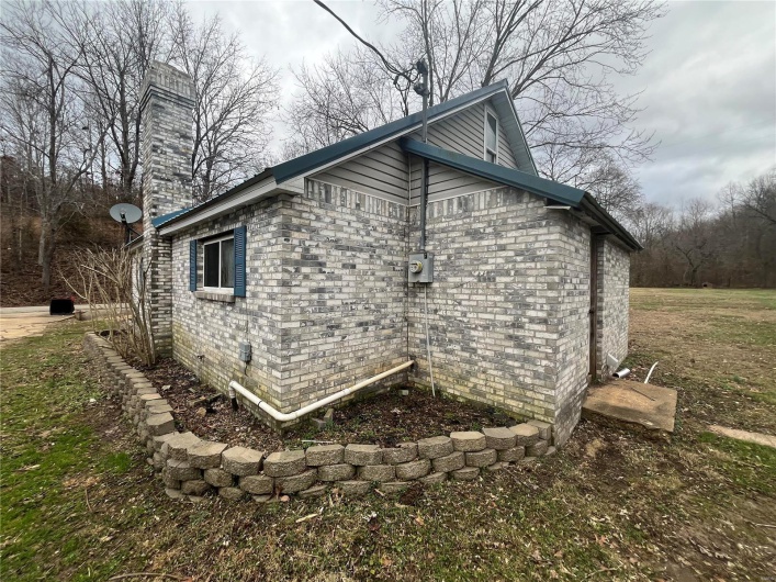 View of side of property