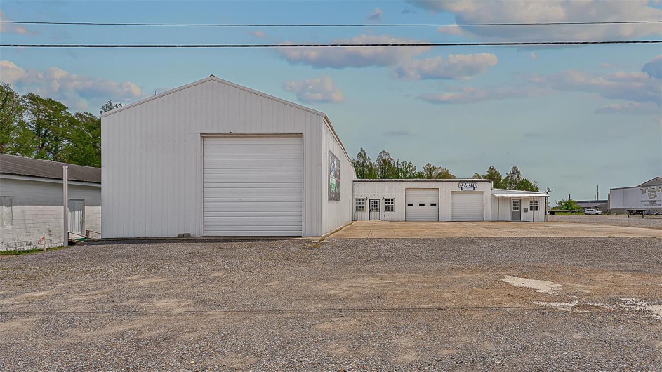 210 Highway J, Hayti, Missouri 63851, ,Commercial Sale,For Sale,Highway J,MAR25027210