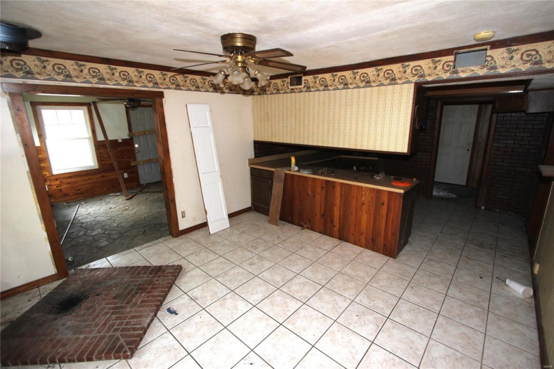 9434 Joan Court, Bonne Terre, Missouri 63628, 3 Bedrooms Bedrooms, 6 Rooms Rooms,1 BathroomBathrooms,Residential,For Sale,Joan,MAR25027258