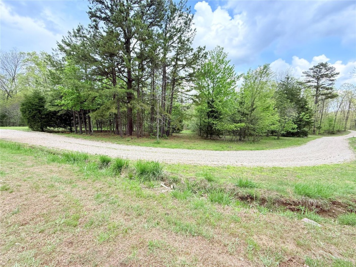 555 County Road 131B, Arcadia, Missouri 63621, 4 Bedrooms Bedrooms, 12 Rooms Rooms,2 BathroomsBathrooms,Residential,For Sale,County Road 131B,MAR25027273