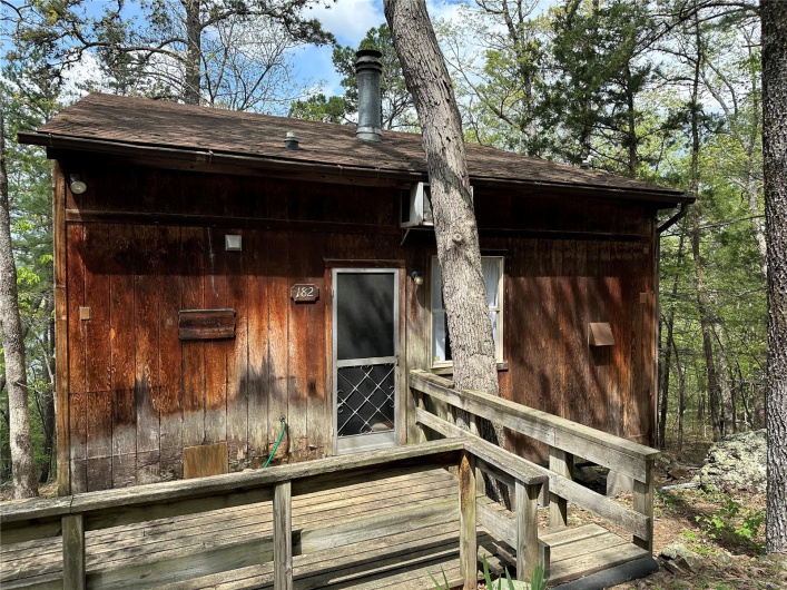 182 Ozark Drive, Ironton, Missouri 63650, 1 Bedroom Bedrooms, 4 Rooms Rooms,1 BathroomBathrooms,Residential,For Sale,Ozark,MAR25027241