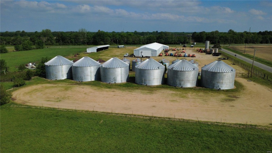 7939 West Highway 62, Bertrand, Missouri 63823, ,Commercial Sale,For Sale,West Highway 62,MAR25027342