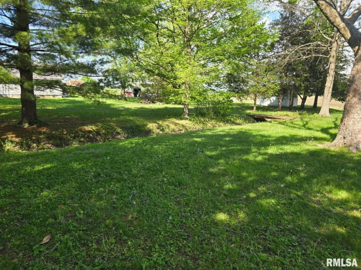 300 8TH Street, Elkville, Illinois 62932, 3 Bedrooms Bedrooms, 0 ,2 BathroomsBathrooms,Residential,For Sale,8TH,0,RMAEB456665