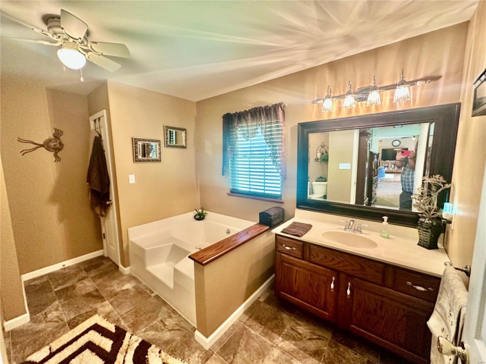 13 Montauk Court, Leadington, Missouri 63601, 3 Bedrooms Bedrooms, 9 Rooms Rooms,2 BathroomsBathrooms,Residential,For Sale,Montauk,MAR25027452