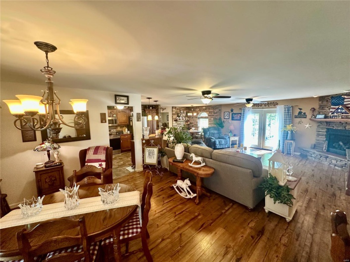 13 Montauk Court, Leadington, Missouri 63601, 3 Bedrooms Bedrooms, 9 Rooms Rooms,2 BathroomsBathrooms,Residential,For Sale,Montauk,MAR25027452